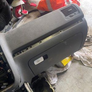 plastique Golf 5 GTI bouchage trou téléphone